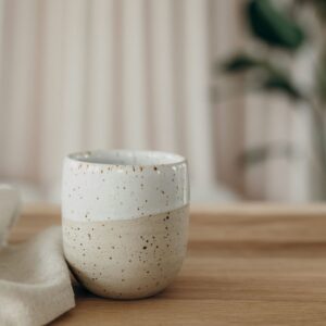 Kaffeebecher ohne Henkel weiß