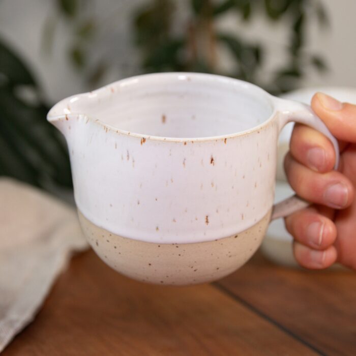 milchkaennchen-modern-handgemacht-toepferei-am-wald